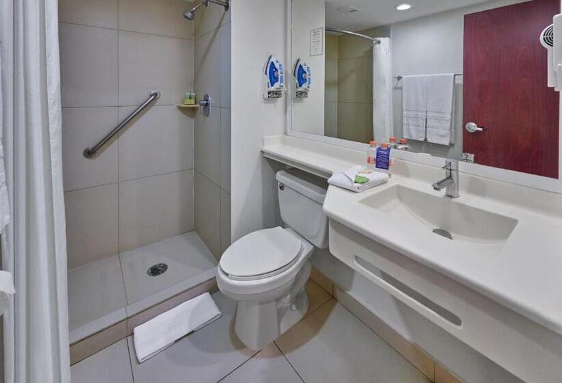 اتاق استاندارد با 2 تخت دوبل, City Express By Marriott Lazaro Cardenas