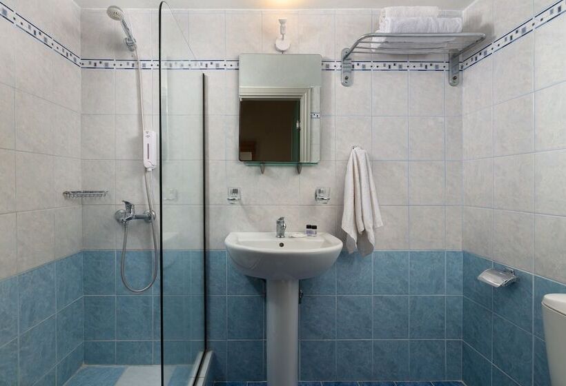اتاق استاندارد سه نفره, City Plus Rhodes