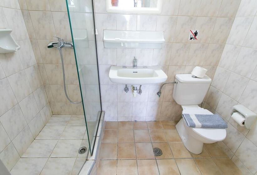 اتاق استاندارد سه نفره, City Plus Rhodes