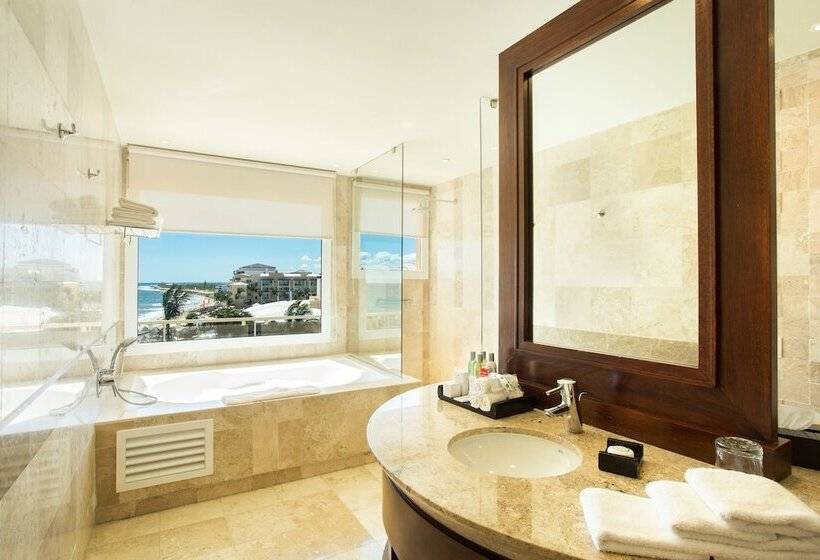 Club Suite, Dreams Jade Resort & Spa  All Inclusive