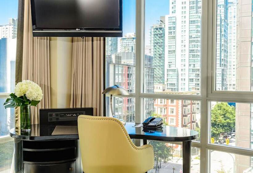 اتاق استاندارد با تخت بزرگ, Loden Vancouver