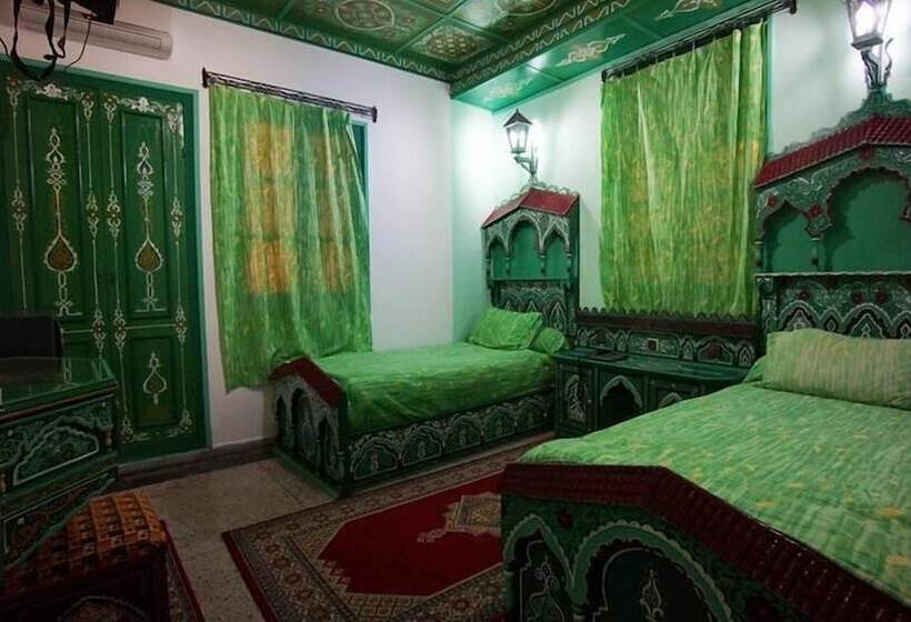 اتاق استاندارد سه نفره, Madrid