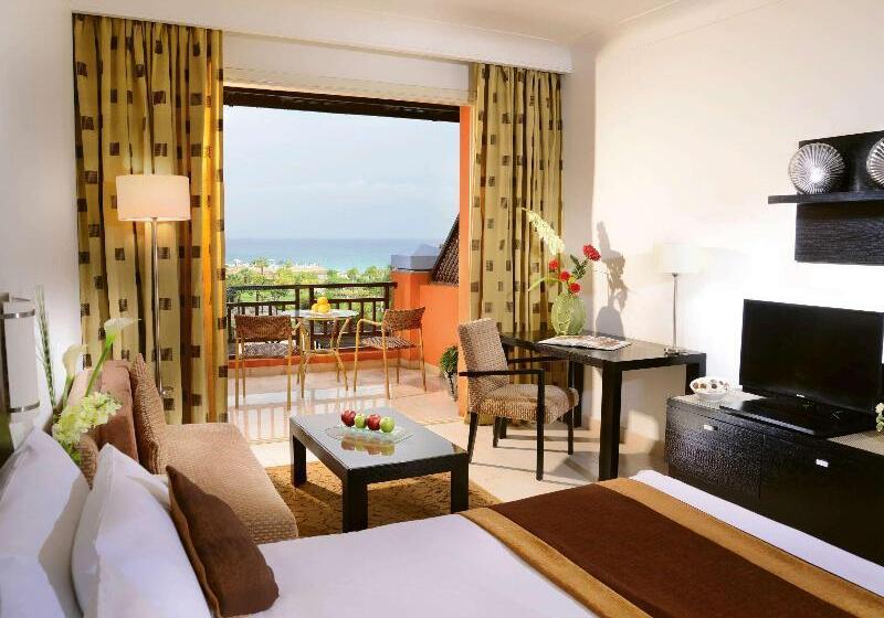 اتاق سوپریور با تخت بزرگ, Mövenpick Resort El Sokhna