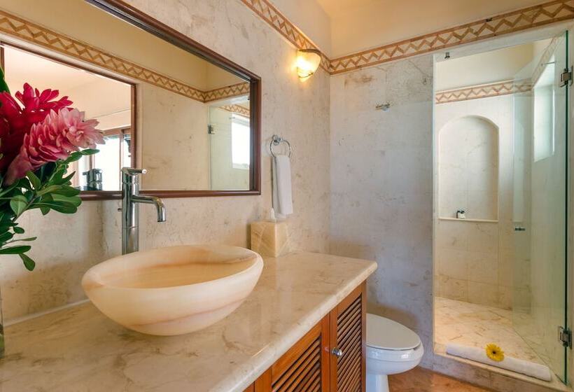 , Porto Playa Condo Hotel And Beach Club