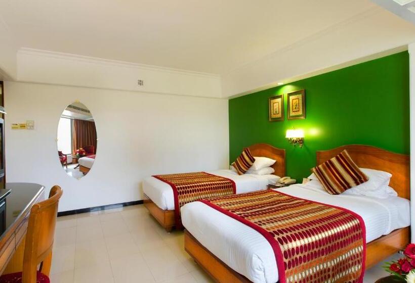 俱乐部房间, Ramee Guestline Hotel Dadar