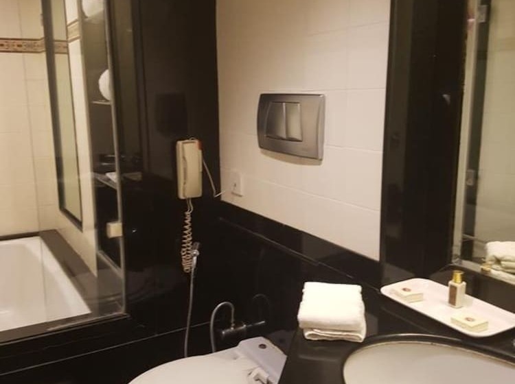 俱乐部房间, Ramee Guestline Hotel Dadar
