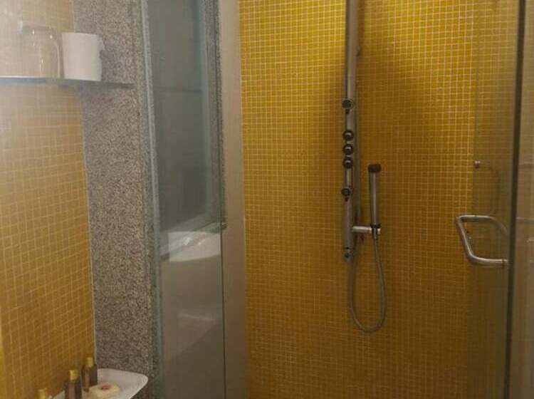 俱乐部房间, Ramee Guestline Hotel Dadar