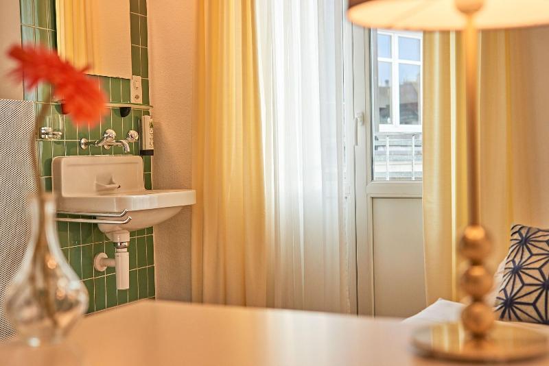 اتاق استاندارد یک تخته با سرویس بهداشتی مشترک, Saint Georges