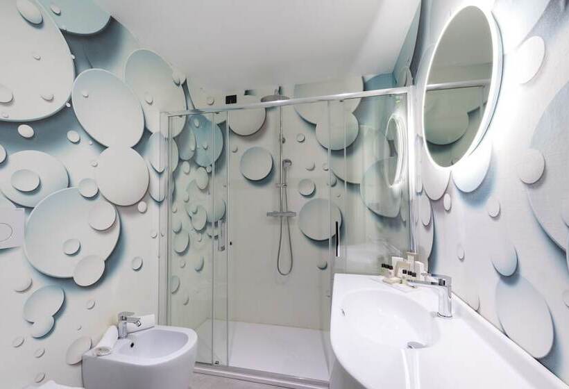 سوییت جونیور, Salus Terme   Adults Only