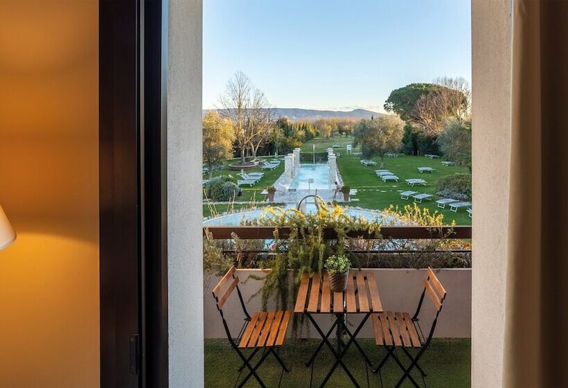 اتاق لوکس با چشم‌انداز استخر, Salus Terme   Adults Only