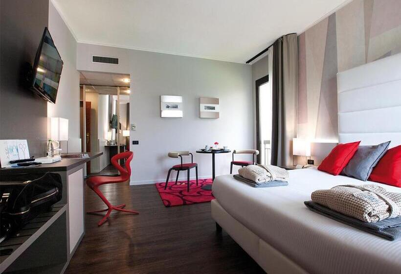 سوییت جونیور, Salus Terme   Adults Only