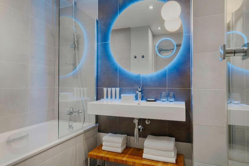 سوییت جونیور, Salus Terme   Adults Only