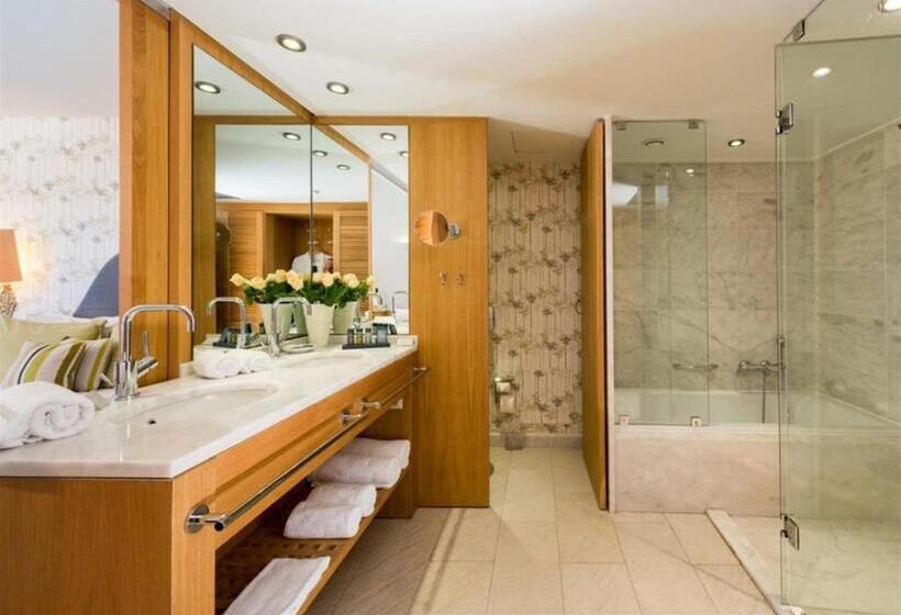 بانگلوی استاندارد با چشم‌انداز دریا, Aquila Elounda Village Resort, Suites & Spa