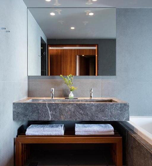 Deluxe Suite Sea View, Aquila Elounda Village Resort, Suites & Spa