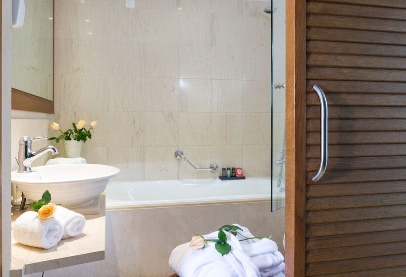 اتاق سوپریور با چشم‌انداز دریا, Aquila Elounda Village Resort, Suites & Spa