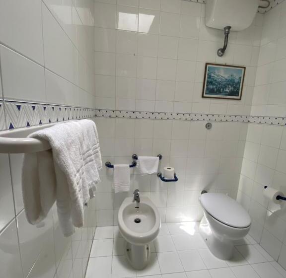 1 Bedroom Penthouse Apartment, Solemare Beach & Beauty Spa