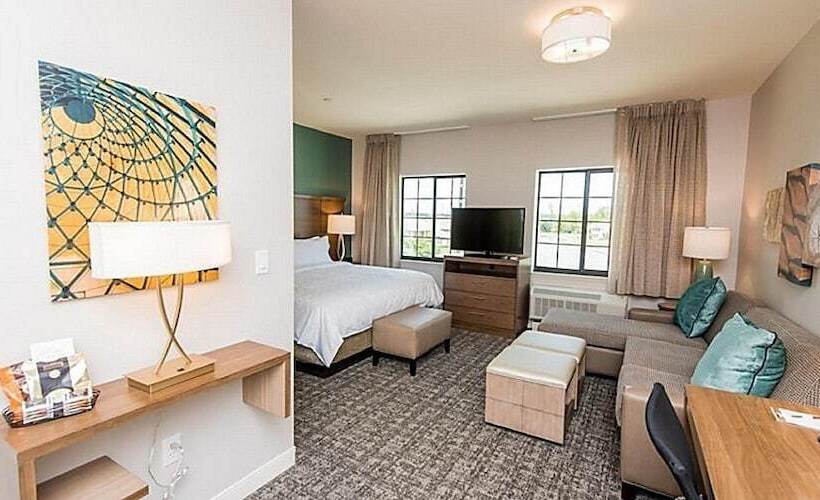 סוויטה מותאמת לאדם עם מוגבלויות, Staybridge Suites Houston West   Energy Corridor, An Ihg