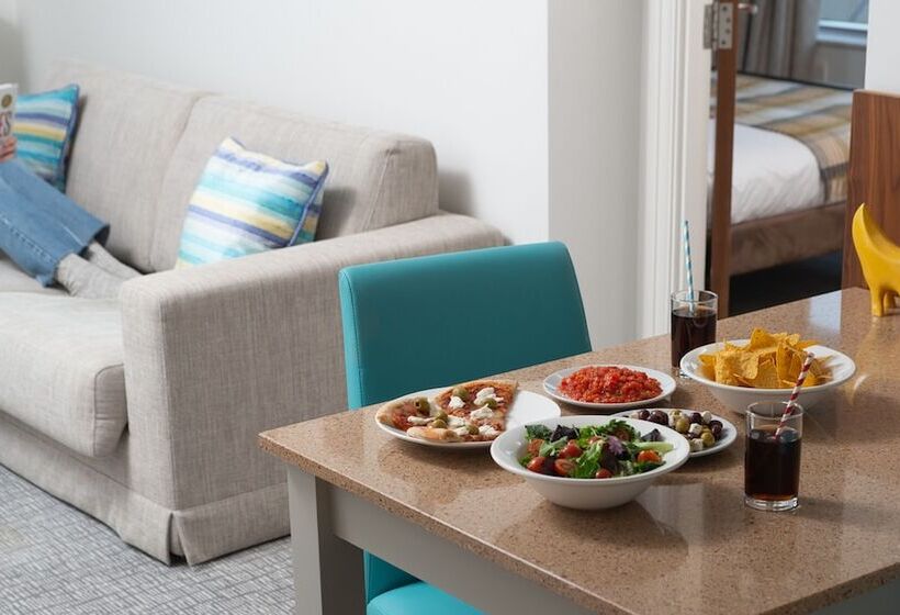 سوییت, Staybridge Suites Liverpool, An Ihg