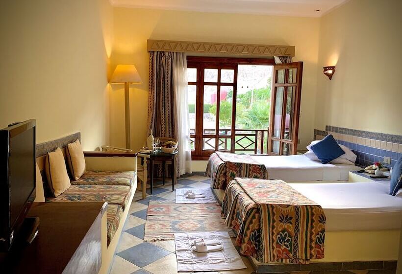 اتاق استاندارد با چشم‌انداز باغ, Tropitel Dahab Oasis