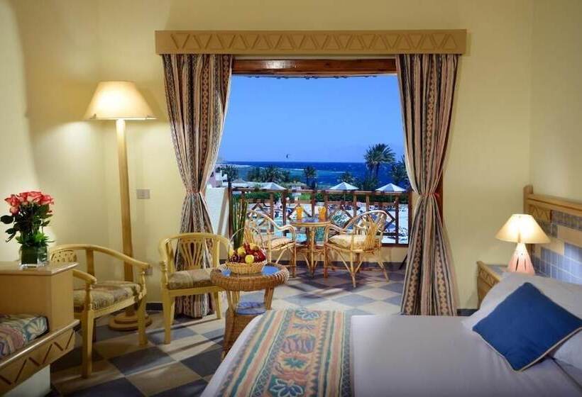 اتاق استاندارد با چشم‌انداز دریا, Tropitel Dahab Oasis
