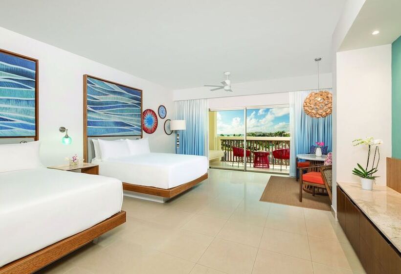 سوئیت جونیور با چشم‌انداز, Hyatt Ziva Riviera Cancun Allinclusive