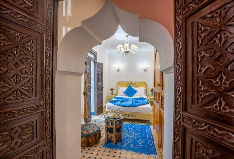 Superior Kamer, Riad Ben Tachfine