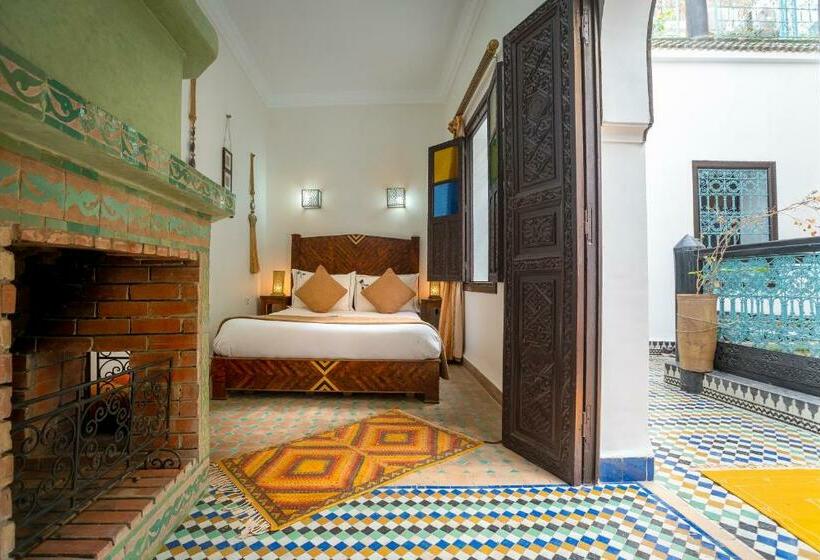 سوییت سوپریور, Riad Ben Tachfine