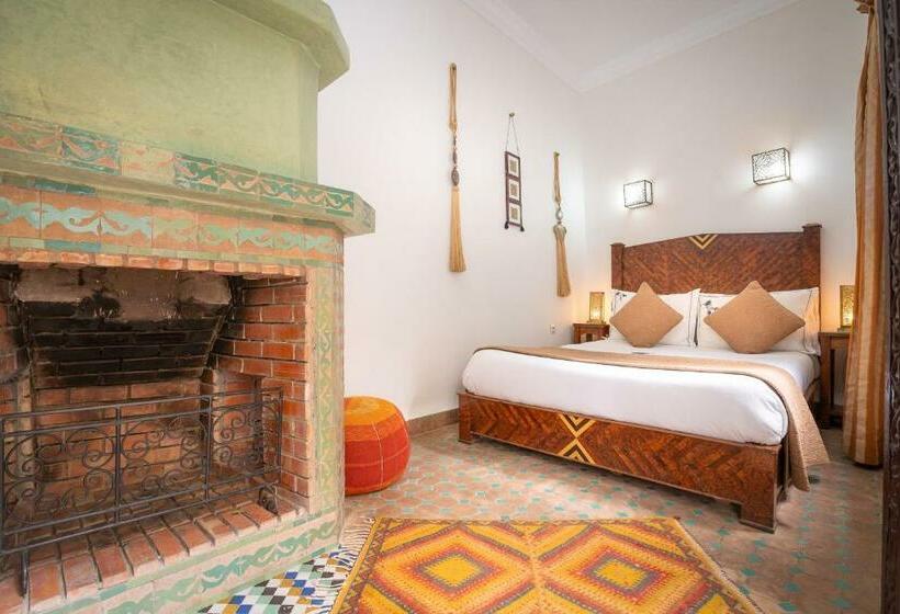 سوییت سوپریور, Riad Ben Tachfine