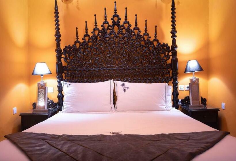 سوییت سوپریور, Riad Ben Tachfine