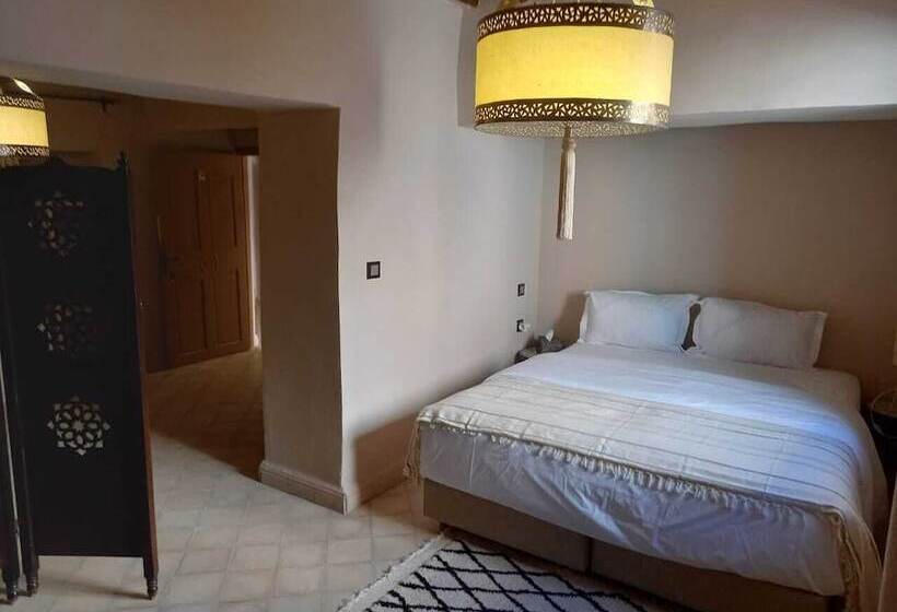 اتاق اکونومی, Ksar Ighnda
