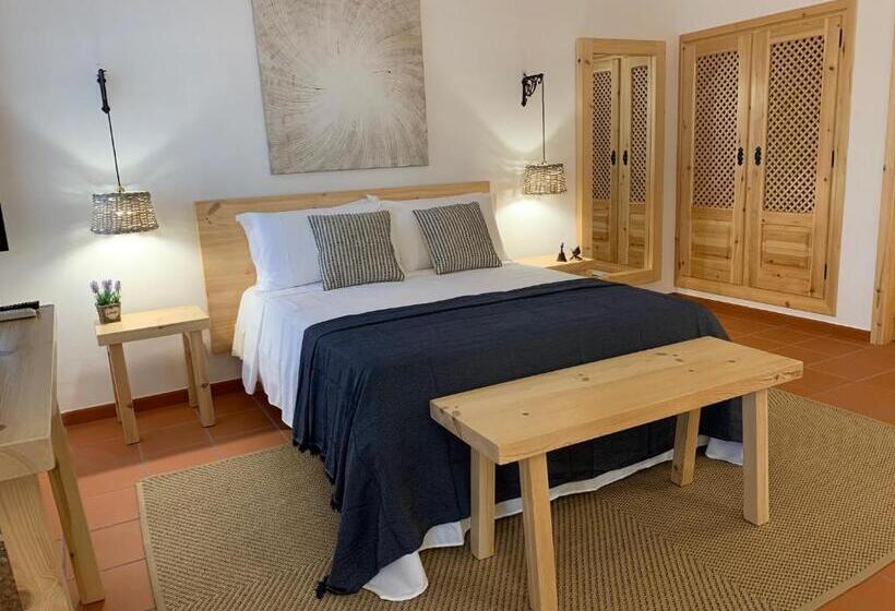 استودیوی لوکس, Vila Planicie