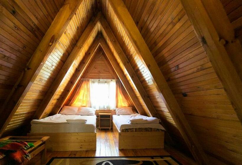 ویلای 3 خوابه, Romantica Forest Guest House