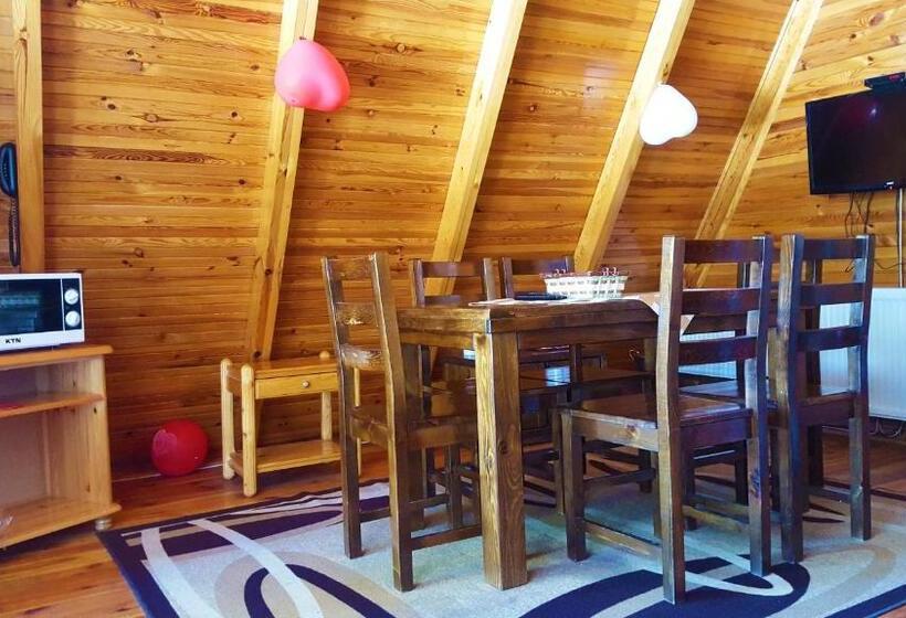 ویلای 3 خوابه, Romantica Forest Guest House