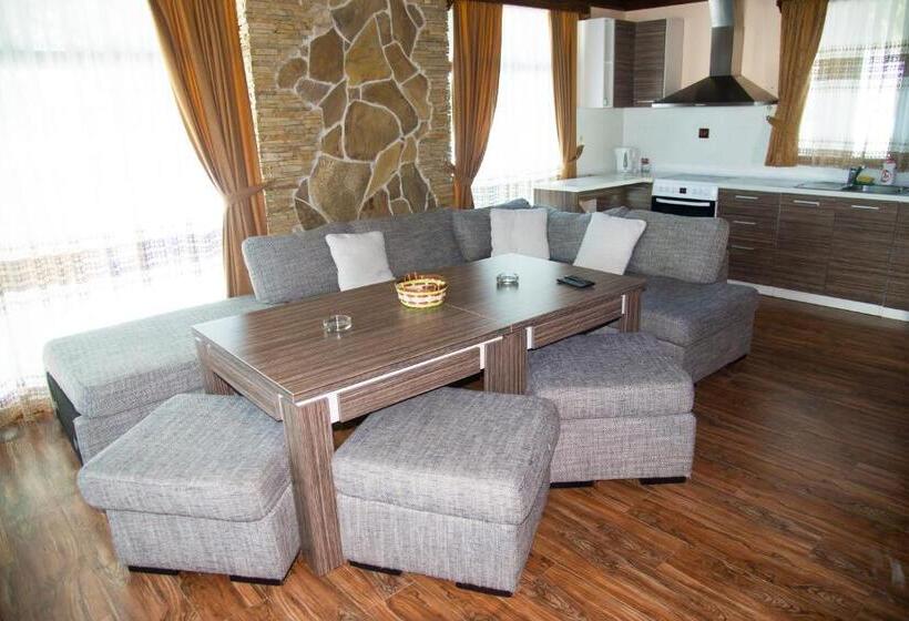 ویلای لوکس 1 خوابه, Romantica Forest Guest House