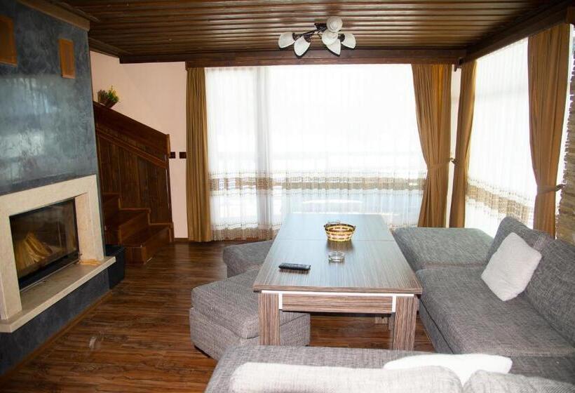 ویلای لوکس 1 خوابه, Romantica Forest Guest House