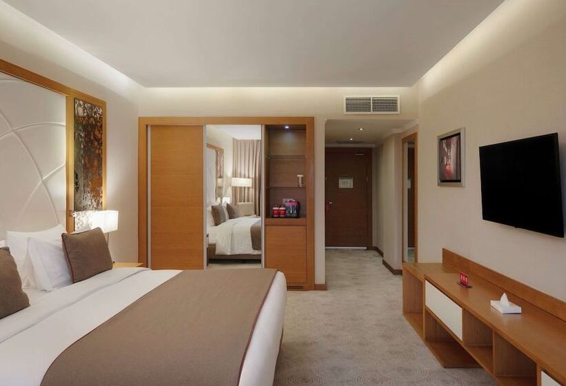 سوییت جونیور, Ramada By Wyndham Erbil Gulan Street