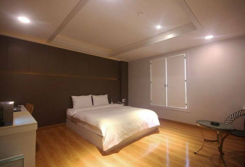 اتاق لوکس, Namwon Hotel Chunhyang