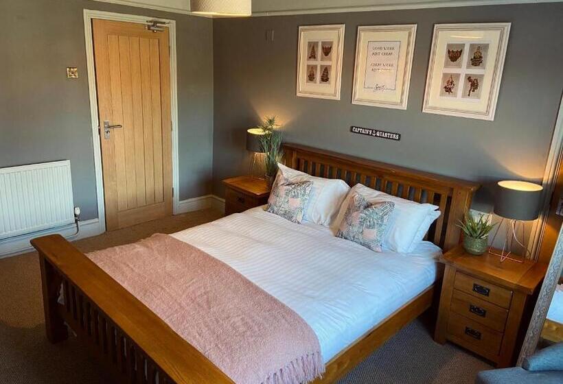 اتاق استاندارد با تخت بزرگ, The Riverside Rooms