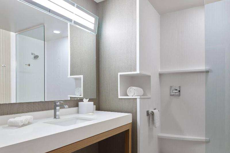 اتاق استاندارد با تخت بزرگ, Courtyard Denver Aurora