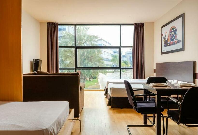 استودیو خانوادگی, Aparthotel Wellness