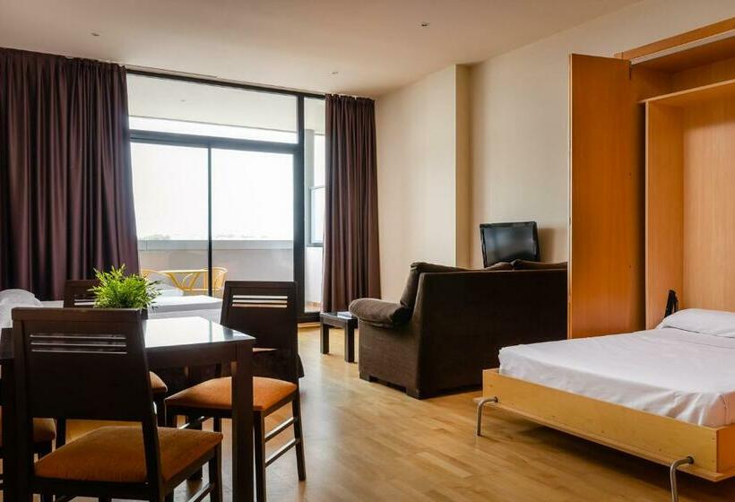 استودیو خانوادگی, Aparthotel Wellness