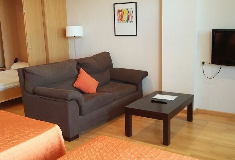 استودیو خانوادگی, Aparthotel Wellness