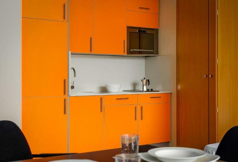 استودیوی استاندارد, Aparthotel Wellness