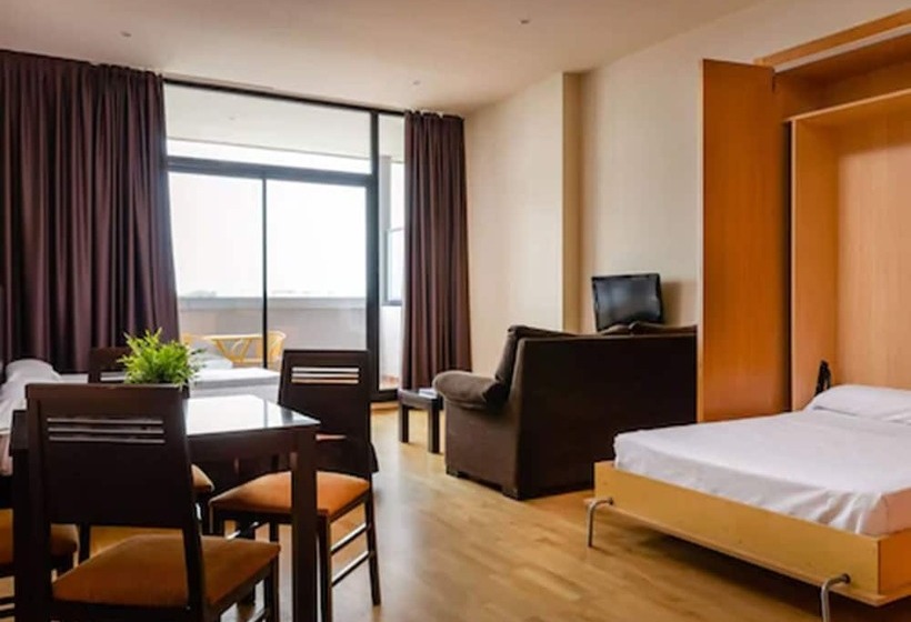استودیوی استاندارد, Aparthotel Wellness