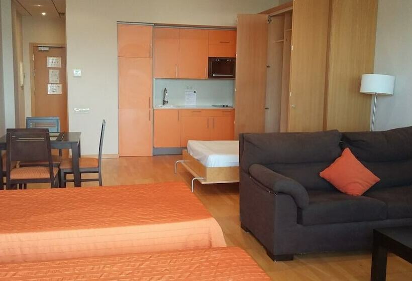 استودیوی استاندارد, Aparthotel Wellness