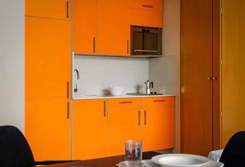 استودیوی استاندارد, Aparthotel Wellness