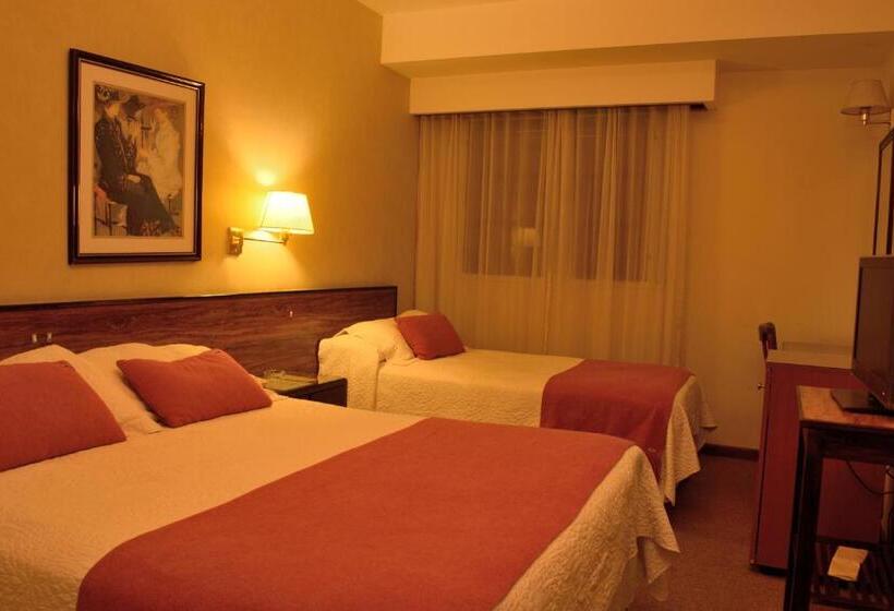 Standard Triple Room, Centro