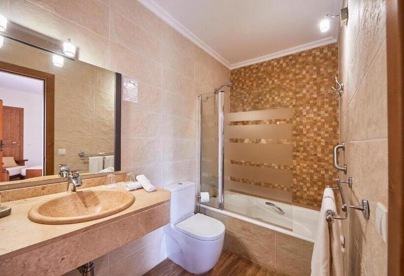 اتاق استاندارد, Agroturismo Es Quatre Cantons
