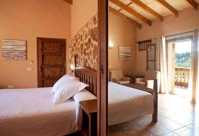 اتاق سوپریور, Agroturismo Es Quatre Cantons