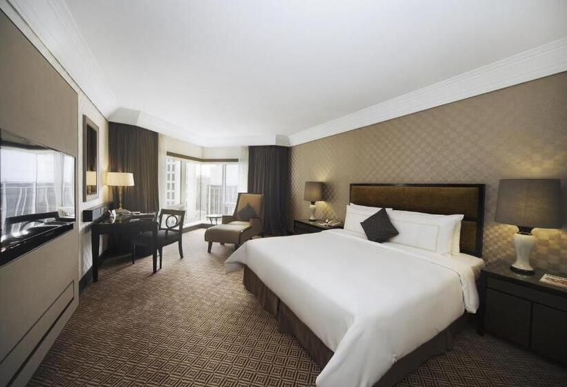 Deluxe Room King Size Bed, Grand Millennium Kuala Lumpur